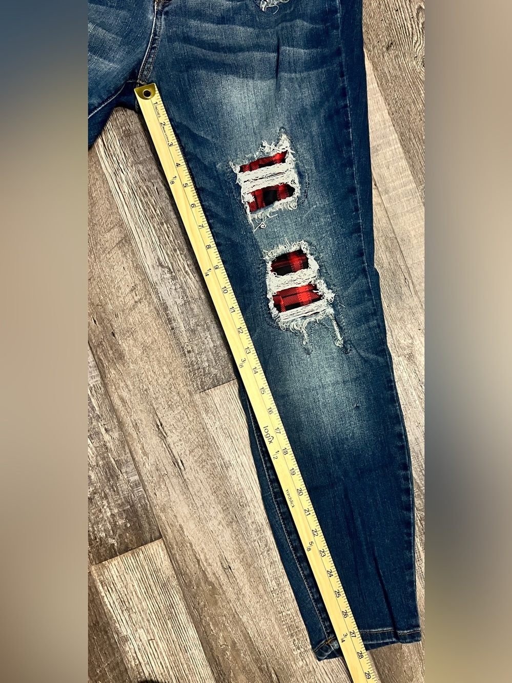 Judy Blue Skinny Fit Jeans Distressed Denim Women's Size 14W Plus - Picture 7 of 7